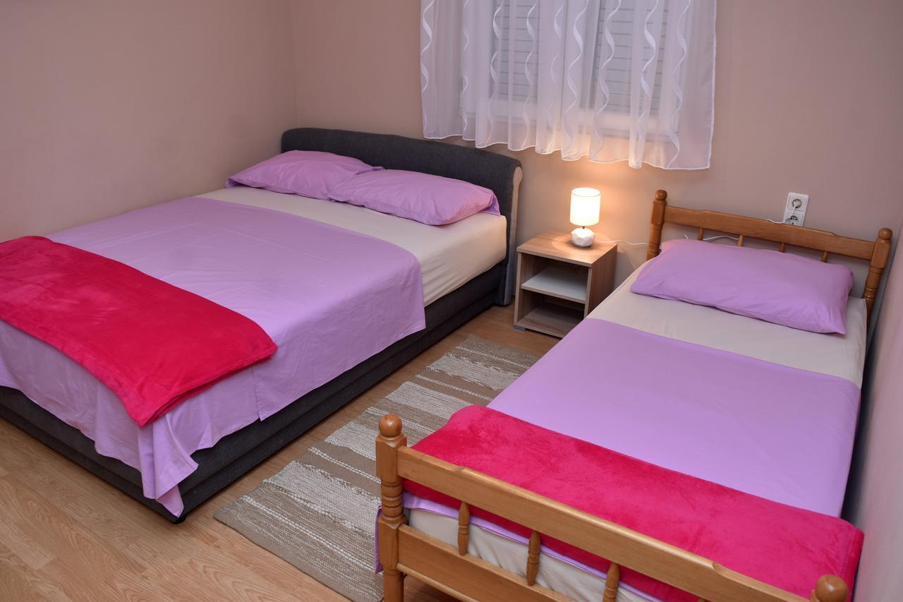 Apartments Oresic Vir Εξωτερικό φωτογραφία